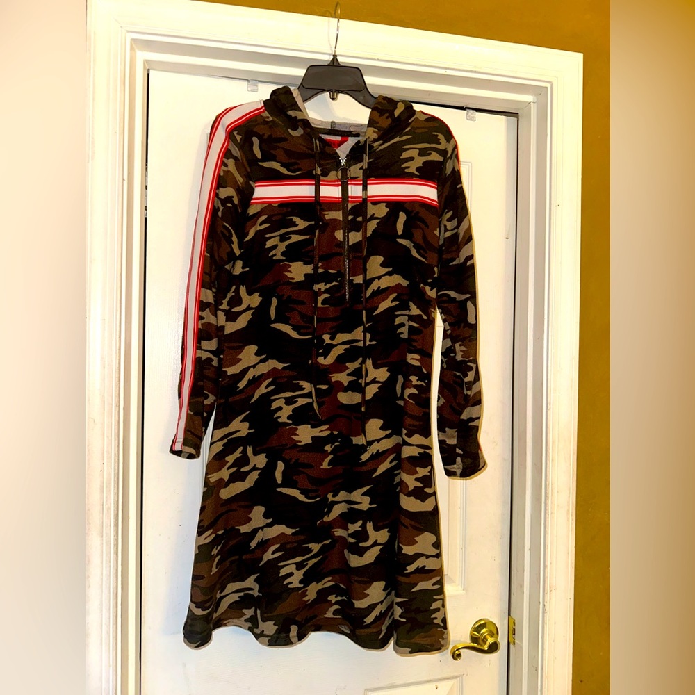 Ladies Hoodie Camouflage Dress 1X